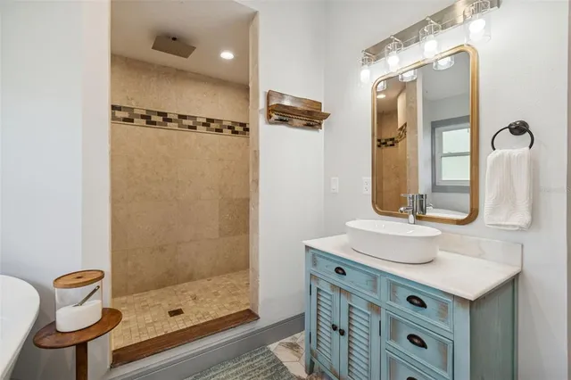 $7,500 | 292 Sunlit Cove Drive Northeast, St. Petersburg, FL 33702