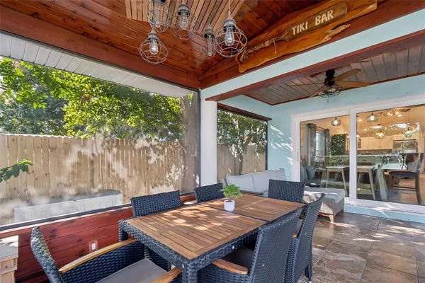 $7,000 | 292 Sunlit Cove Drive Northeast, St. Petersburg, FL 33702