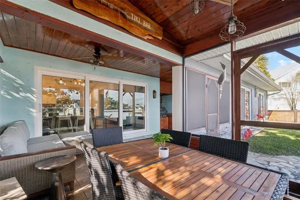 $7,000 | 292 Sunlit Cove Drive Northeast, St. Petersburg, FL 33702