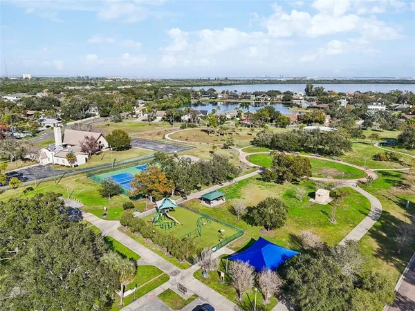 $7,000 | 292 Sunlit Cove Drive Northeast, St. Petersburg, FL 33702