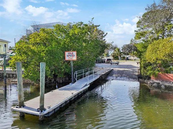 $7,000 | 292 Sunlit Cove Drive Northeast, St. Petersburg, FL 33702