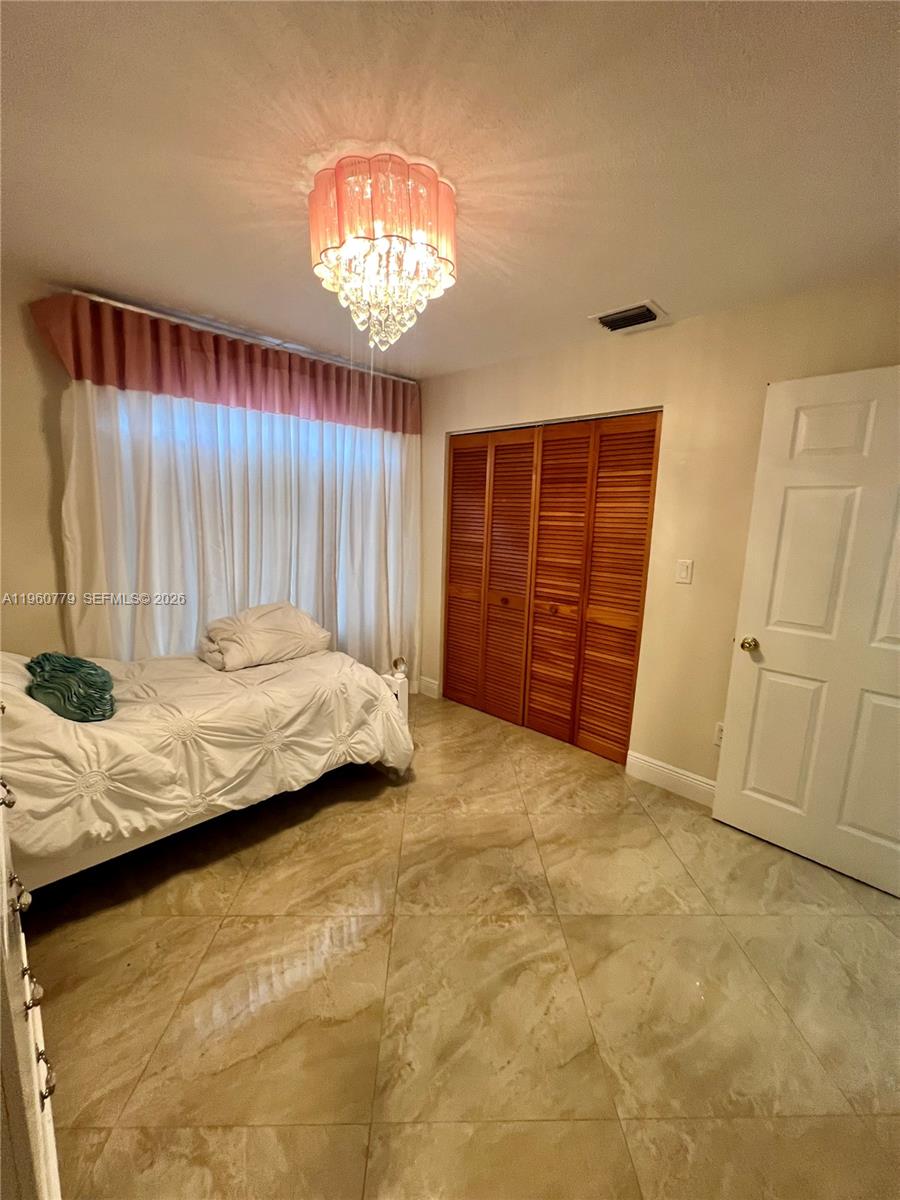 15263 Southwest 169th Lane Miami, FL 33187 - Photo 16 of 29