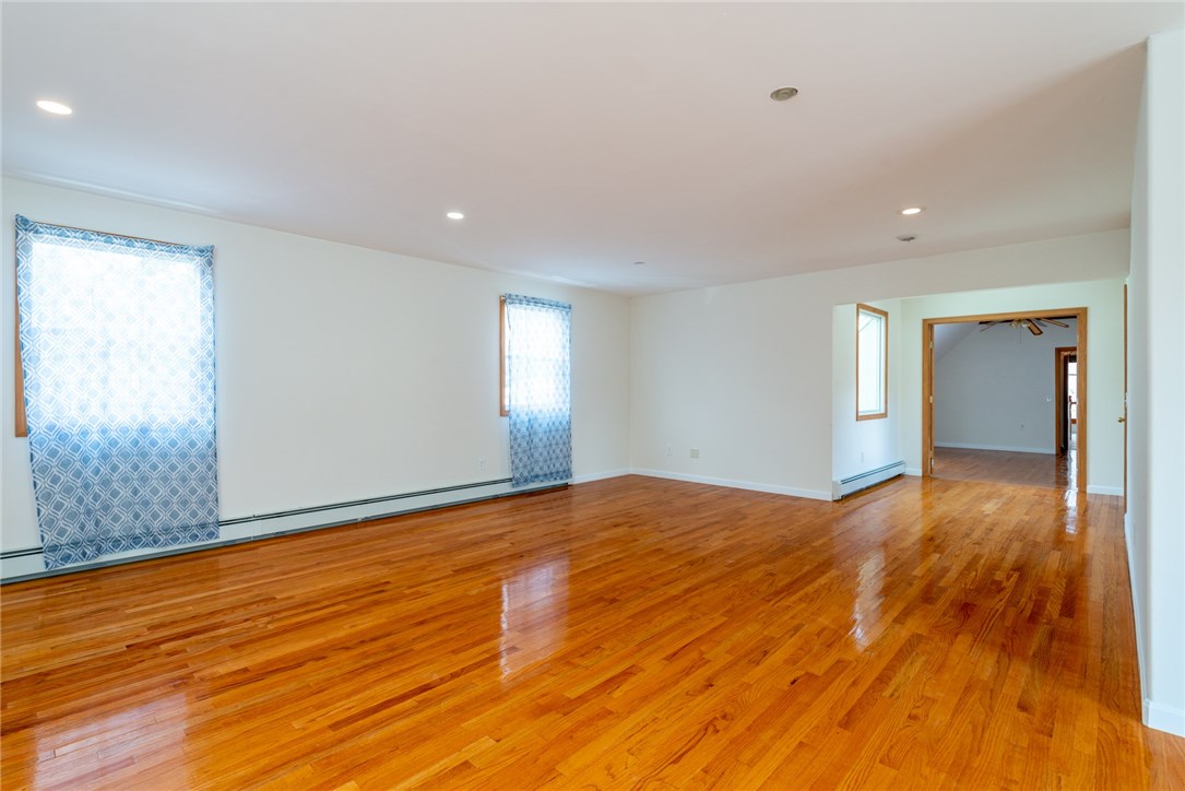 140 Hanton Road North Smithfield, RI 02896 - Photo 18 of 33 Master bedroom