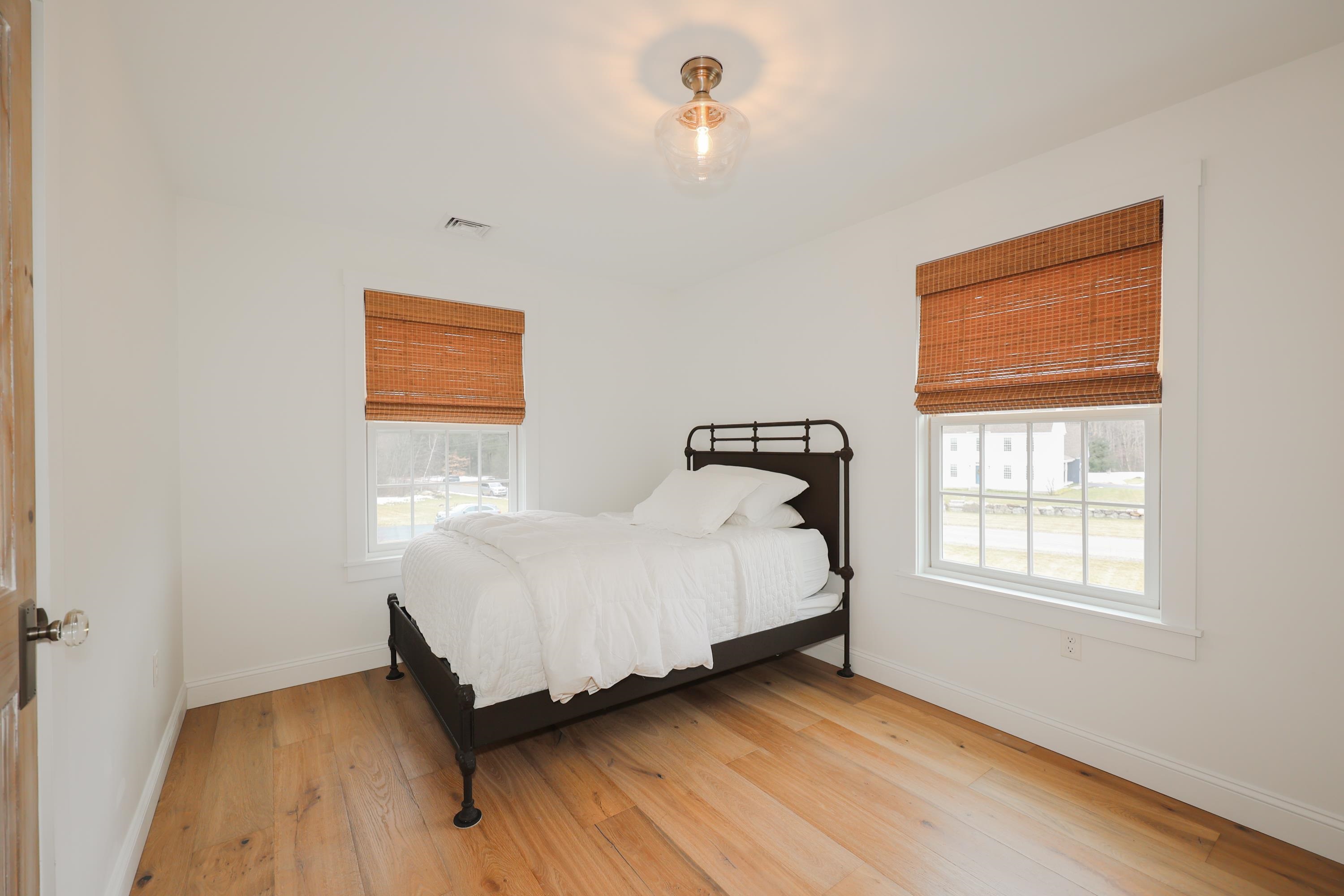 28 Shetland Road Chester, NH 03036 - Photo 32 of 40