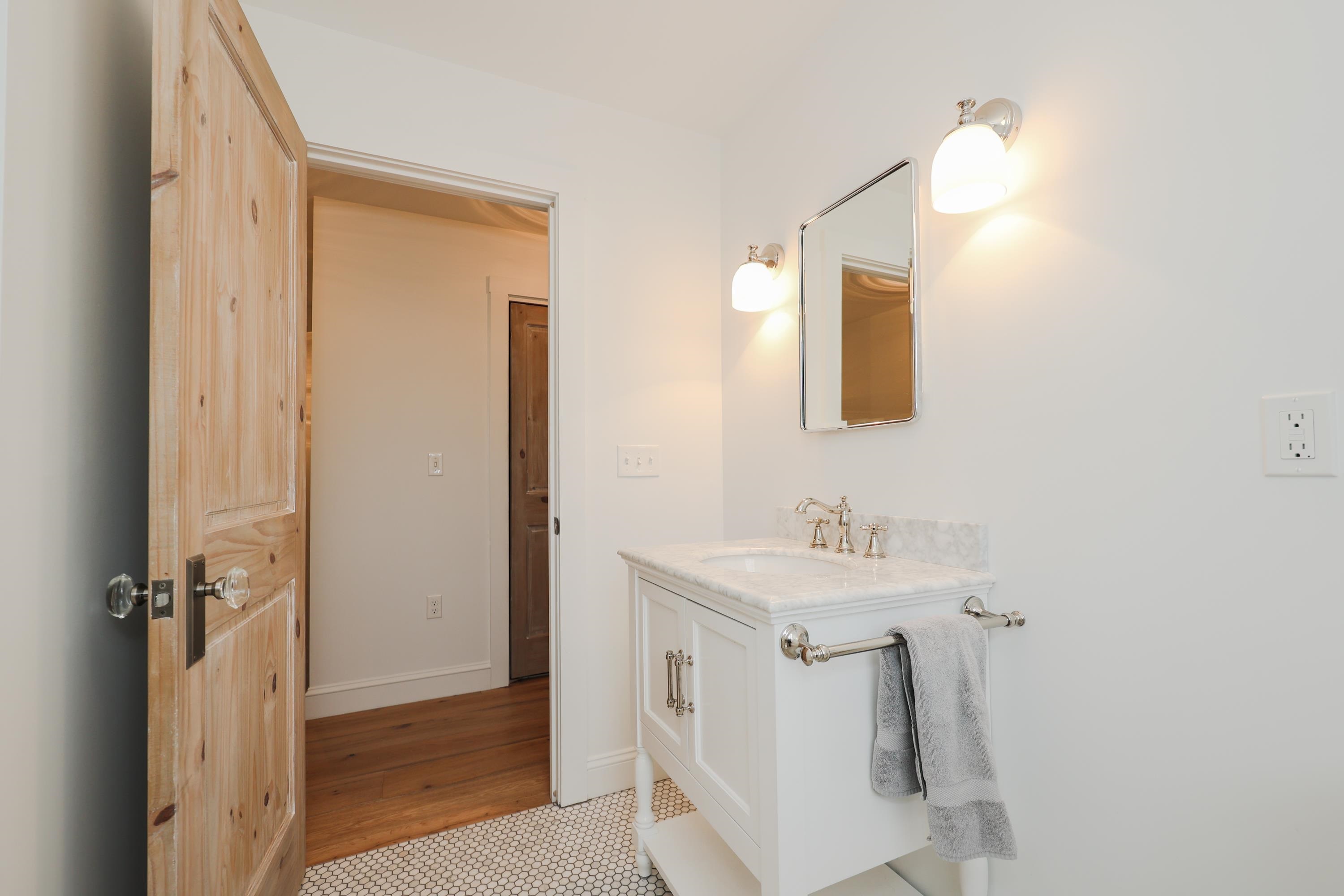 28 Shetland Road Chester, NH 03036 - Photo 36 of 40