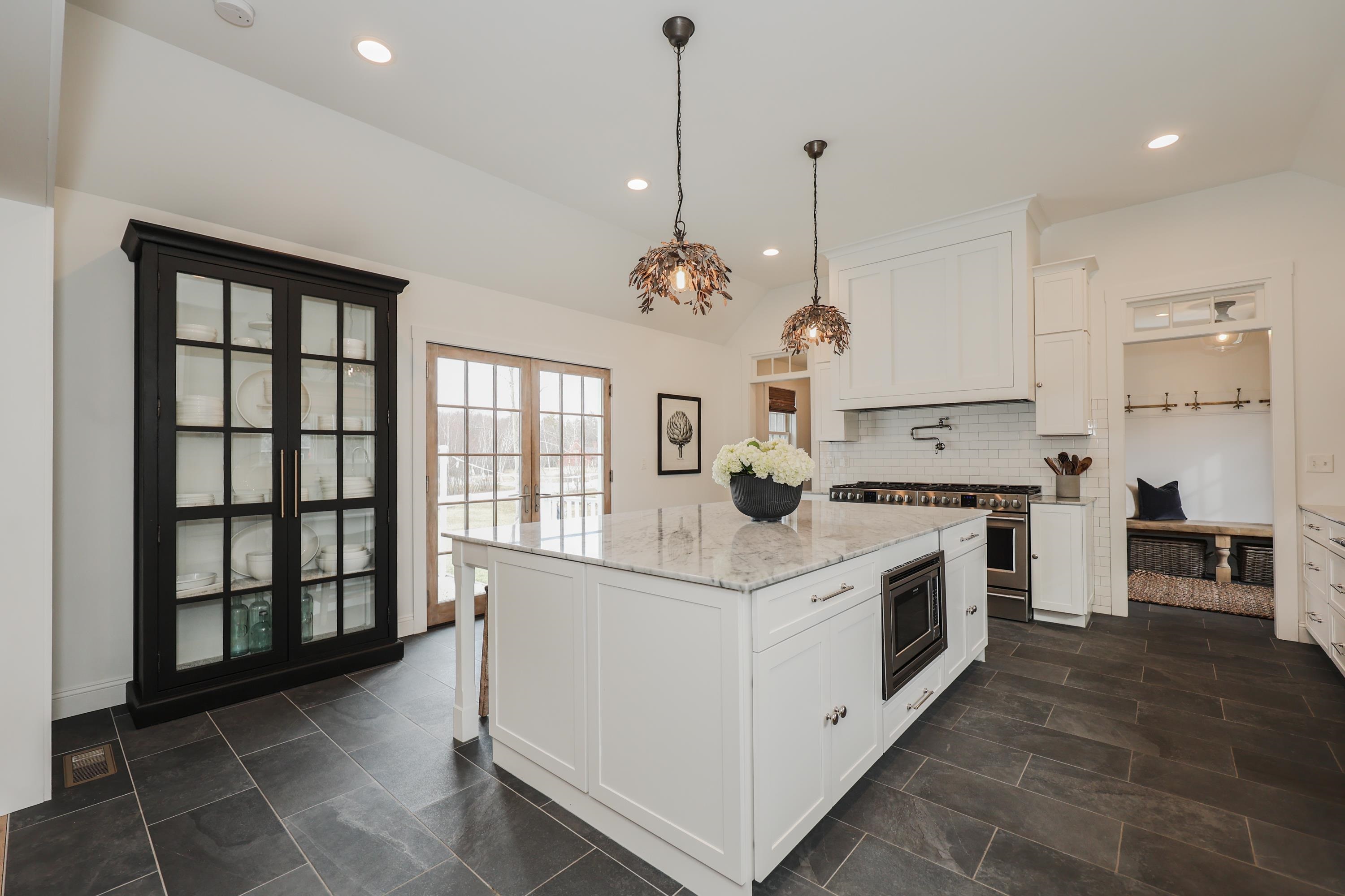 28 Shetland Road Chester, NH 03036 - Photo 6 of 40