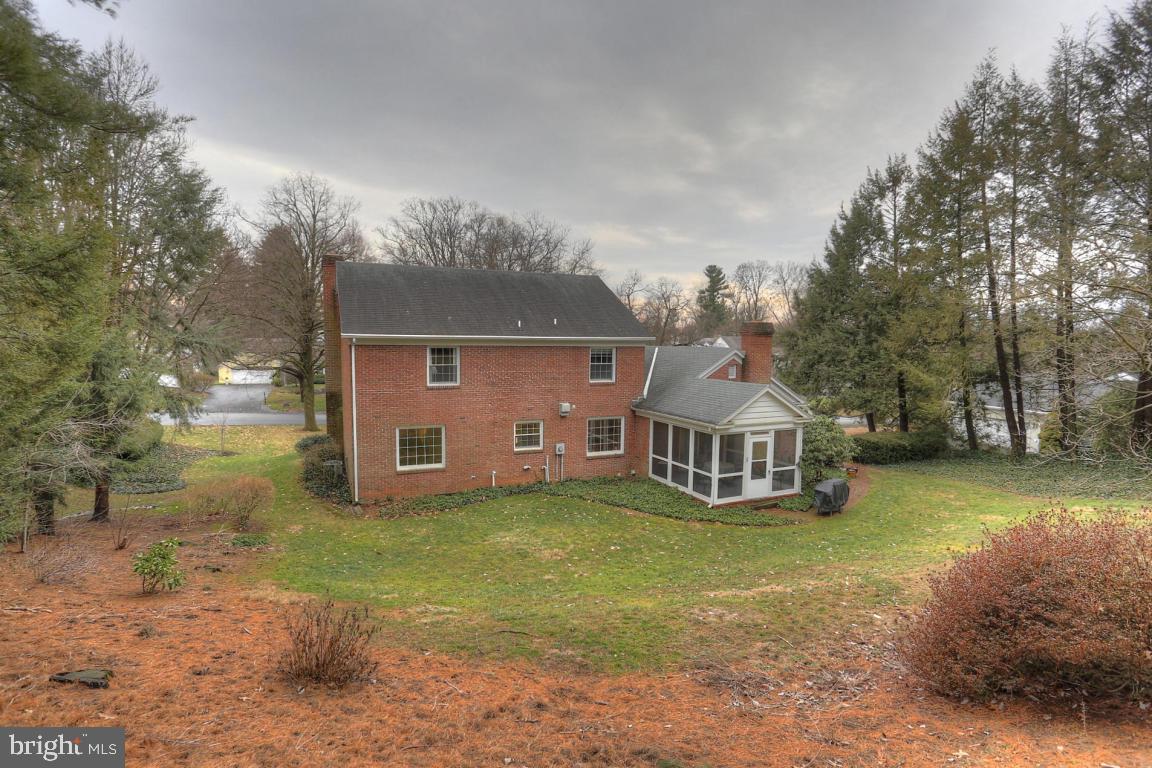 1309 Meadowbrook Road Lancaster, PA 17603 - Photo 12 of 55 Gallery Image 12