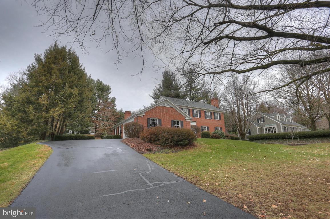 1309 Meadowbrook Road Lancaster, PA 17603 - Photo 7 of 55 Gallery Image 7