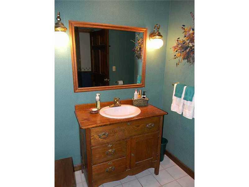 150 Cobb Road Turner, ME 04282 - Photo 27 of 35 Bathroom.