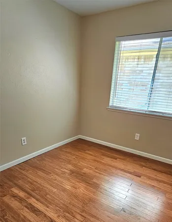 $2,000 | 22 West Broken Oak Court, The Woodlands, TX 77381