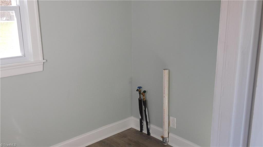 724 Sain Road Mocksville, NC 27028 - Photo 11 of 21 Walk-in Laundry room is heated.