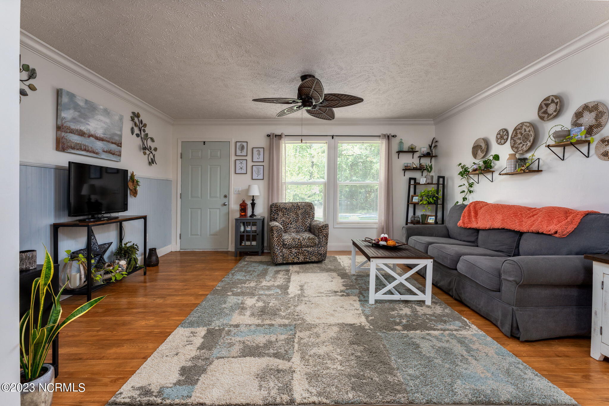 275 Grape Road Rocky Point, NC 28457 - Photo 4 of 26 LivingRoom3