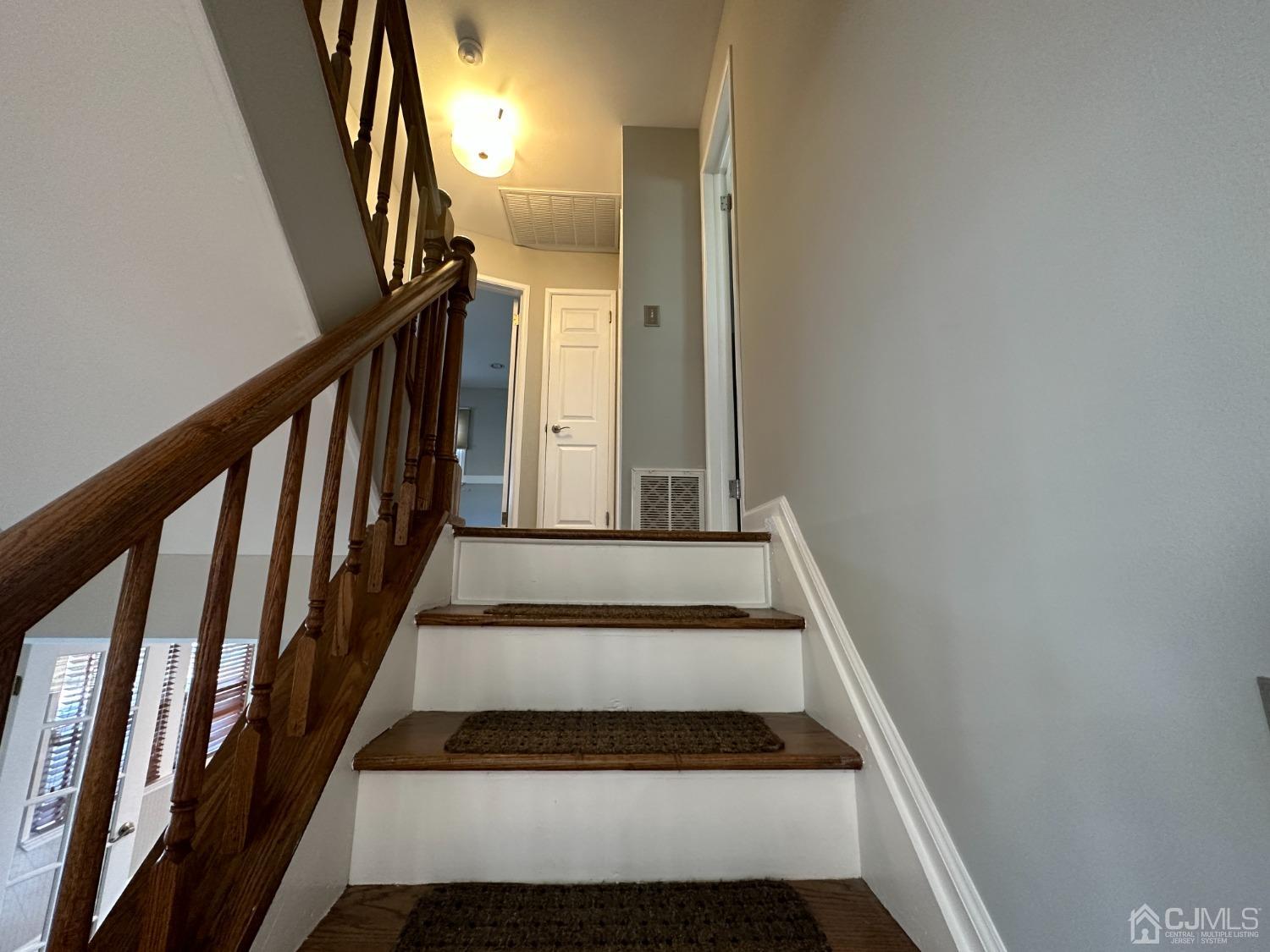 3 Hill Road Edison, NJ 08817 - Photo 11 of 27 a view of entryway