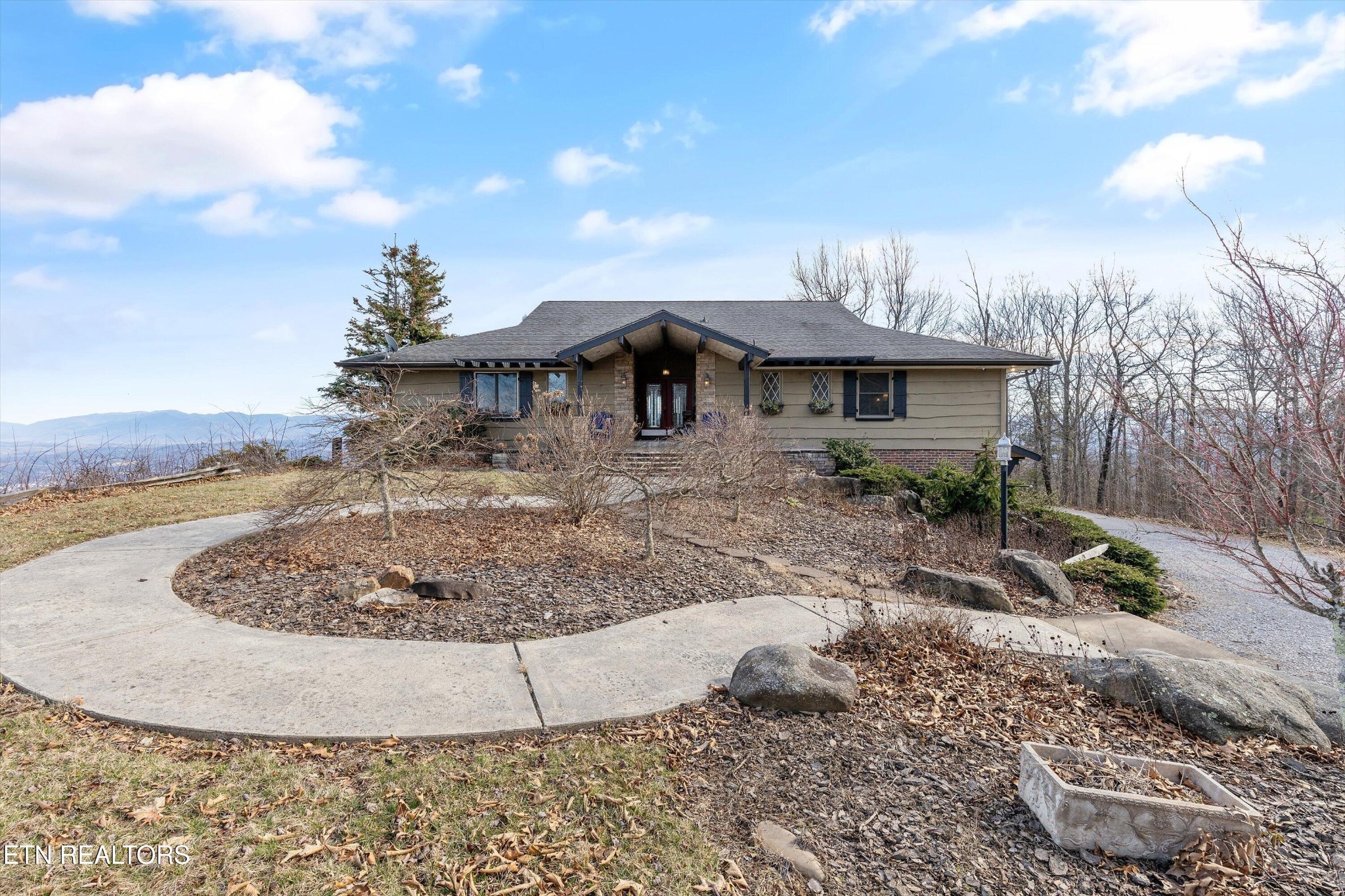 3060 Tower Road Sevierville, TN 37862 - Photo 2 of 43 Gallery Image 2