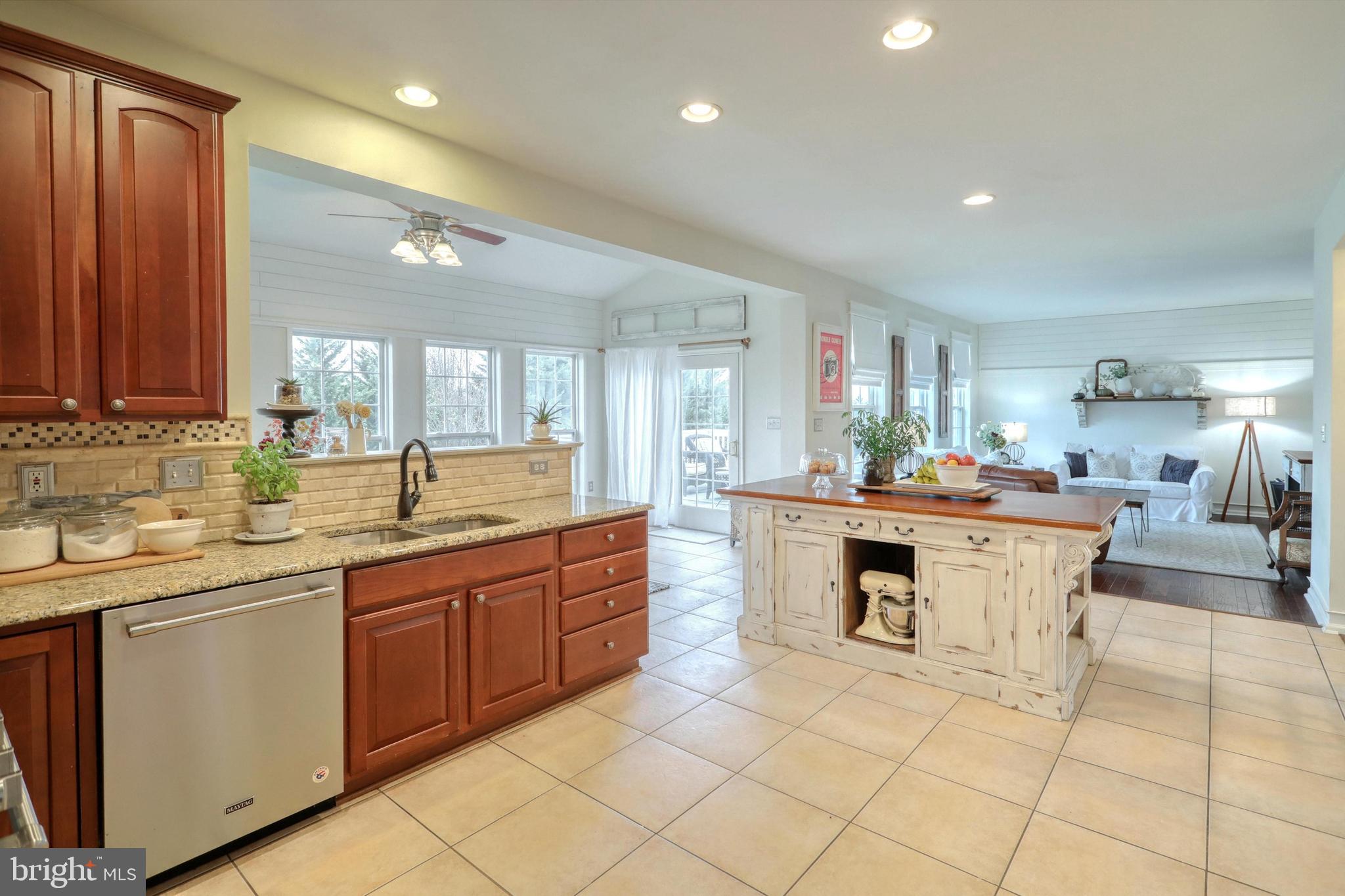 48 Smith Mill Road New Freedom, PA 17349 - Photo 17 of 40 Open concept