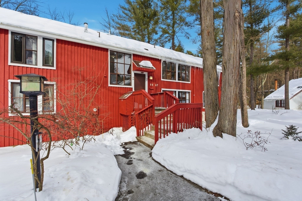 67 Pine Grove, Unit 67 Amherst, MA 01002 - Photo 3 of 37