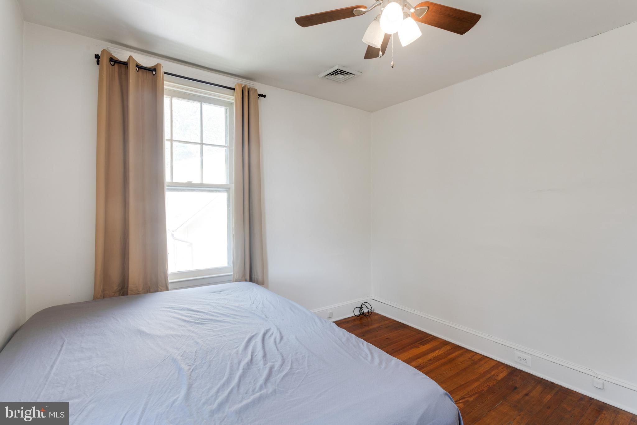 1536 South Rolling Road Baltimore, MD 21227 - Photo 20 of 29