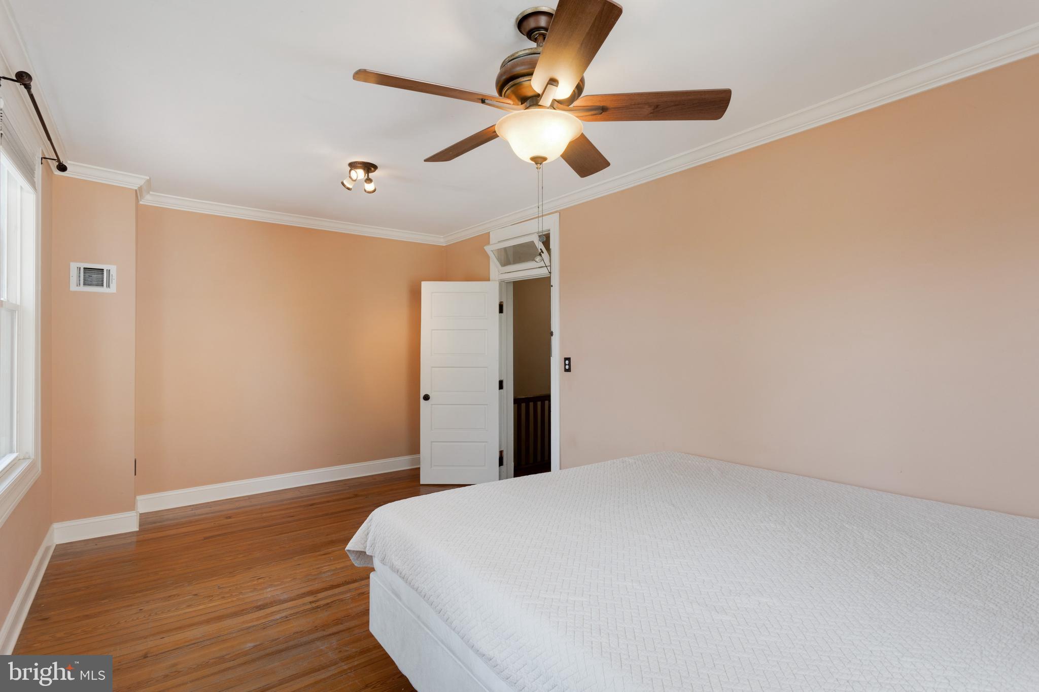 1536 South Rolling Road Baltimore, MD 21227 - Photo 22 of 29