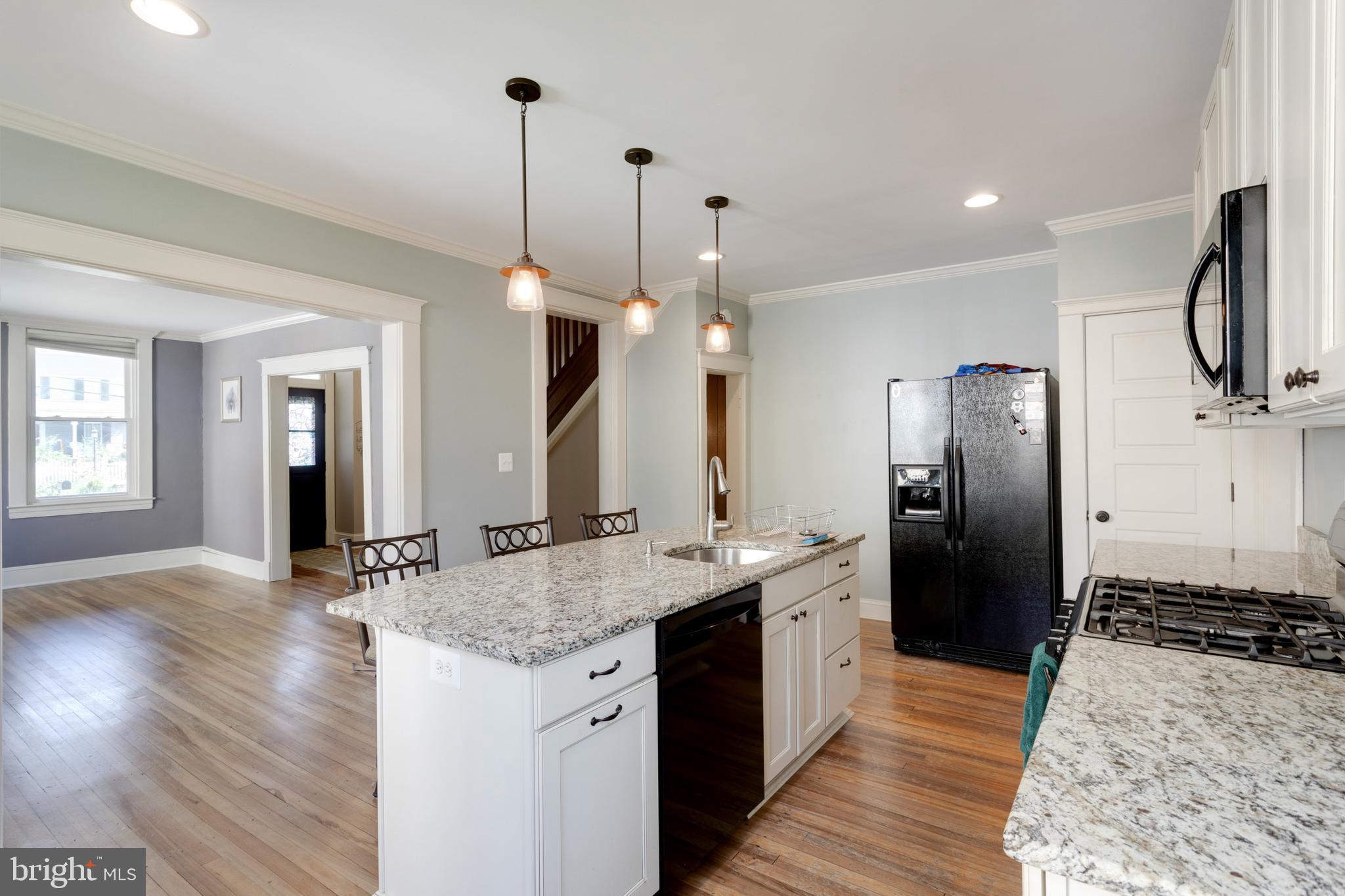 1536 South Rolling Road Baltimore, MD 21227 - Photo 9 of 29