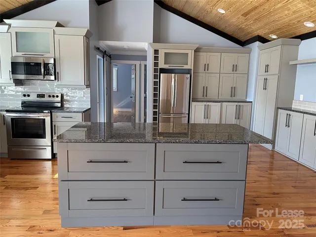 $1,500 | 208 North Sunset Drive, Winston-Salem, NC 27101