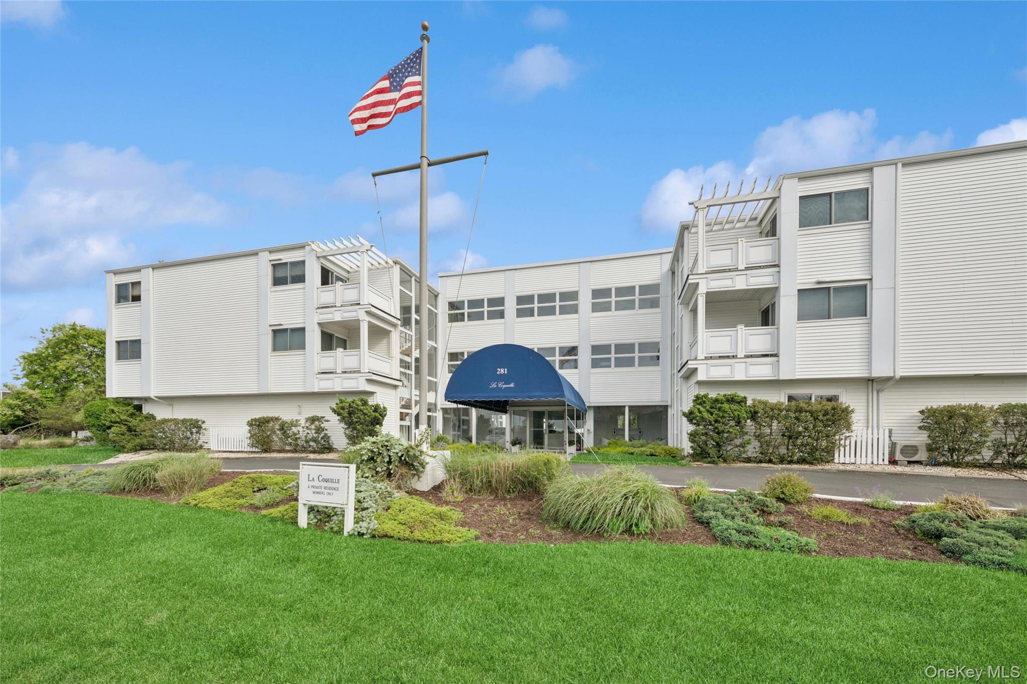 281 Dune Road, Unit 17B Westhampton Beach, NY 11978 - Photo 21 of 25