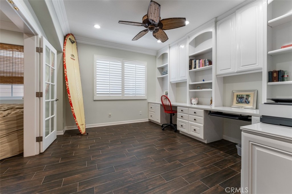 124 Nighthawk Irvine, CA 92604 - Photo 39 of 61 a kitchen with stainless steel appliances a stove a sink and a refrigerator