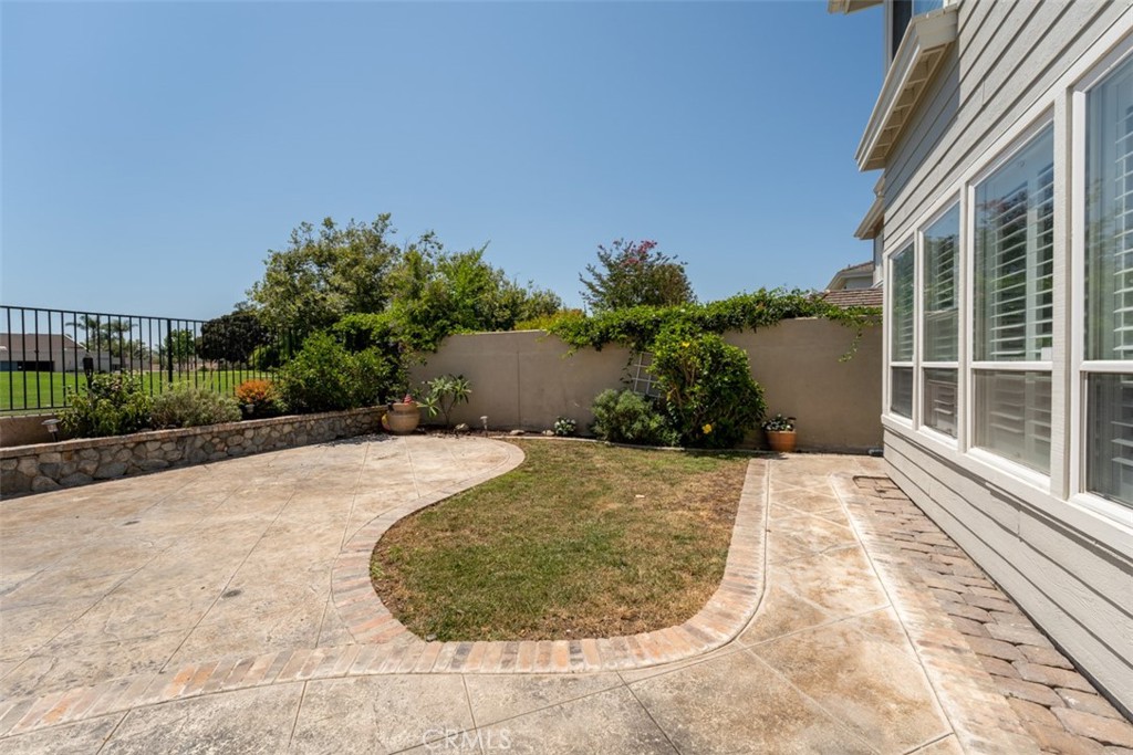124 Nighthawk Irvine, CA 92604 - Photo 49 of 61 a view of outdoor space and yard
