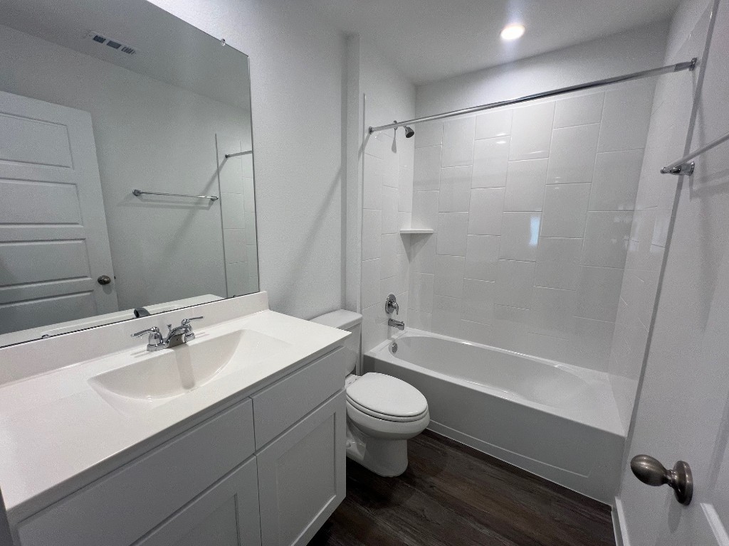 1107 Fringed Bluestar Drive Rosharon, TX 77583 - Photo 16 of 20 Full bath 3