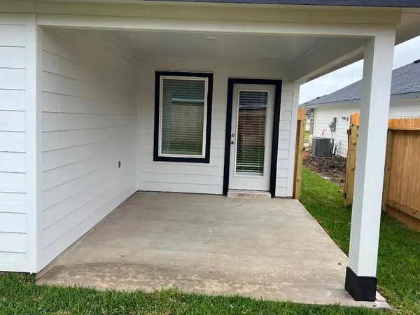 $2,450 | 1107 Fringed Bluestar Drive, Rosharon, TX 77583