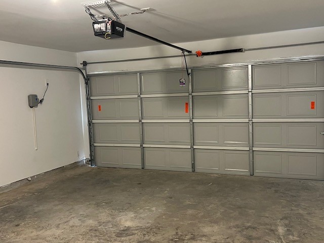 1107 Fringed Bluestar Drive Rosharon, TX 77583 - Photo 19 of 20 2 Car Garage