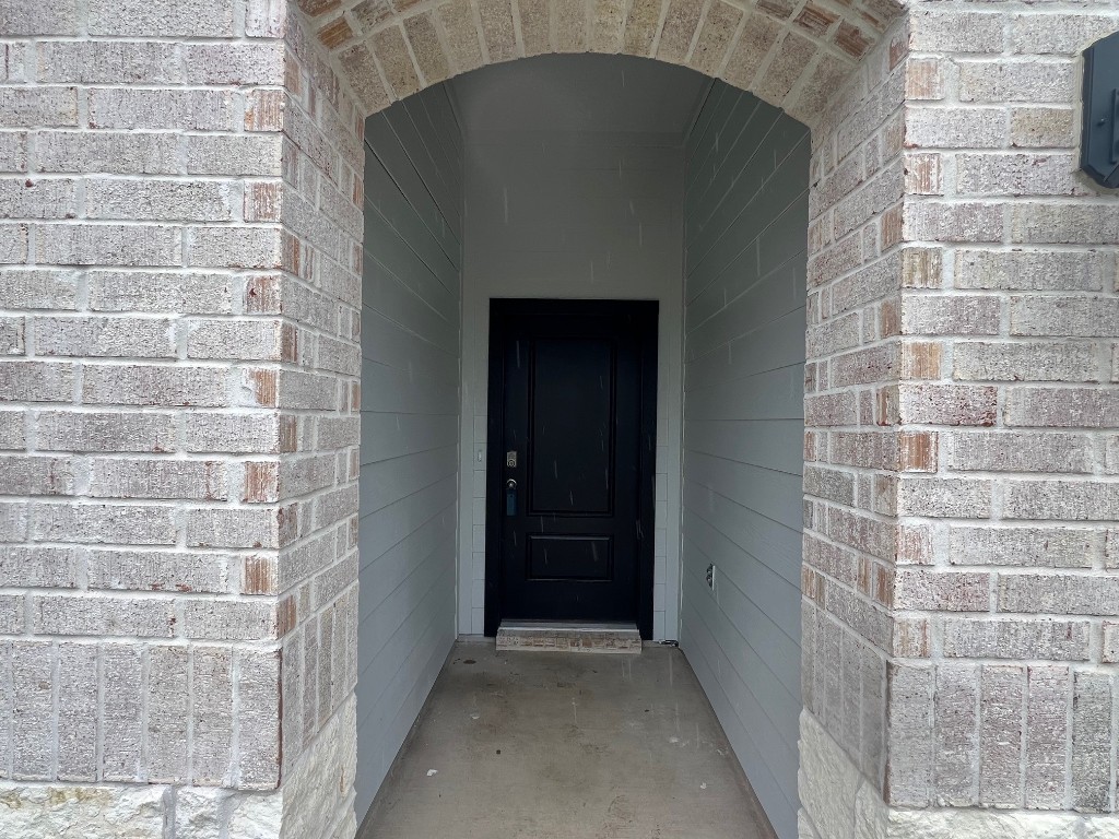 1107 Fringed Bluestar Drive Rosharon, TX 77583 - Photo 2 of 20 Covered Entry Foyer