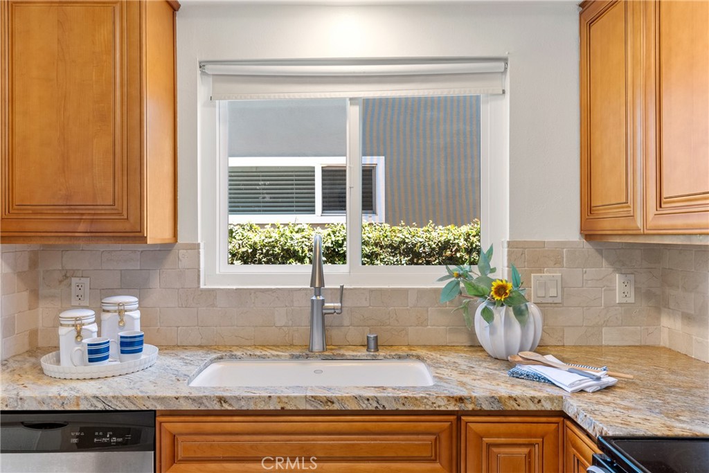 5642 Meinhardt Road Westminster, CA 92683 - Photo 9 of 26