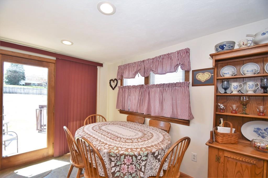 11 Grandview Road Billerica, MA 01821 - Photo 3 of 21