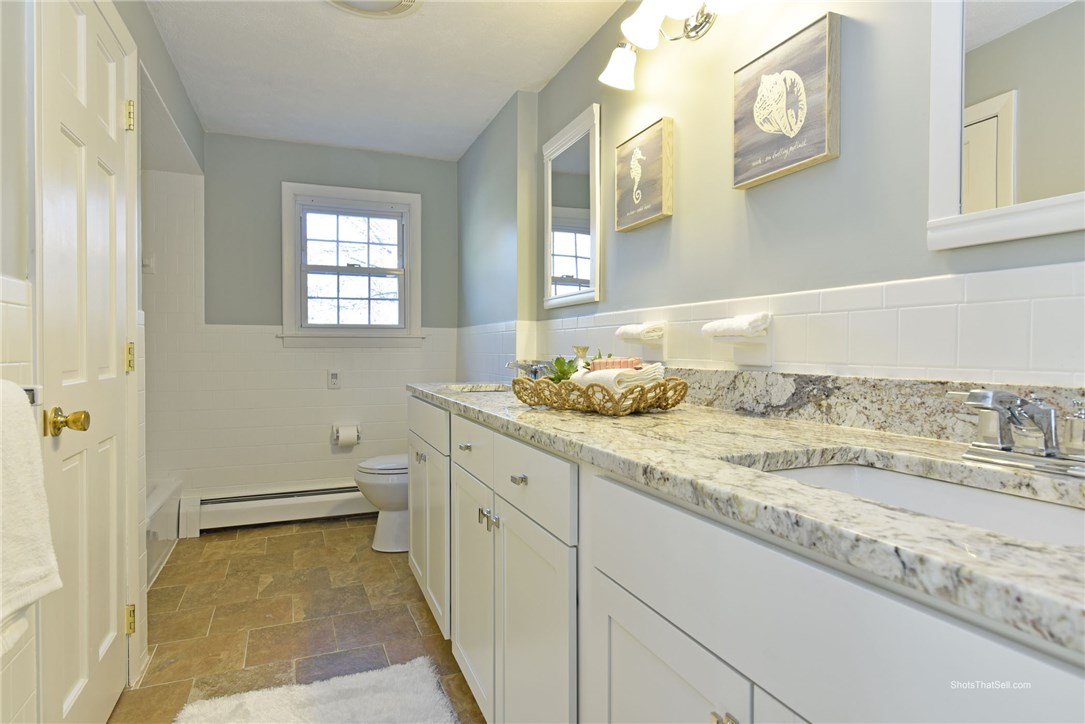 540 Pippin Orchard Road Cranston, RI 02921 - Photo 7 of 21