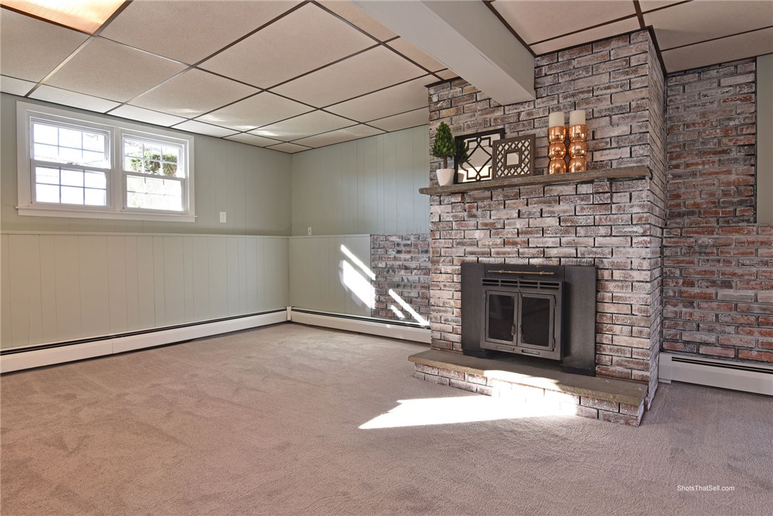 540 Pippin Orchard Road Cranston, RI 02921 - Photo 9 of 21