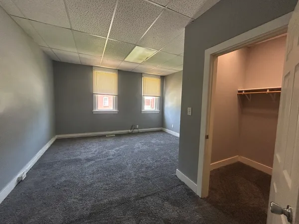 $200,000 | 2047 West 6th Street, Davenport, IA 52802