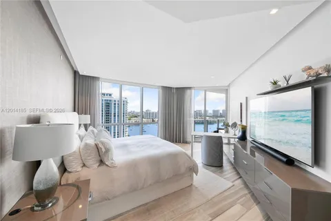$1,499,000 | 17111 Biscayne Boulevard, Unit 2107, North Miami Beach, FL 33160