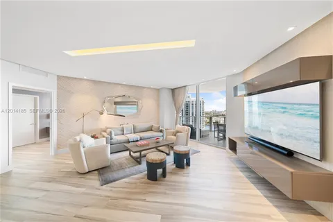 $1,499,000 | 17111 Biscayne Boulevard, Unit 2107, North Miami Beach, FL 33160