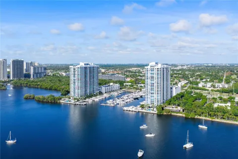 $1,499,000 | 17111 Biscayne Boulevard, Unit 2107, North Miami Beach, FL 33160