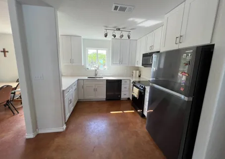 $299,000 | 111 East Hickory Drive, Marble Falls, TX 78654