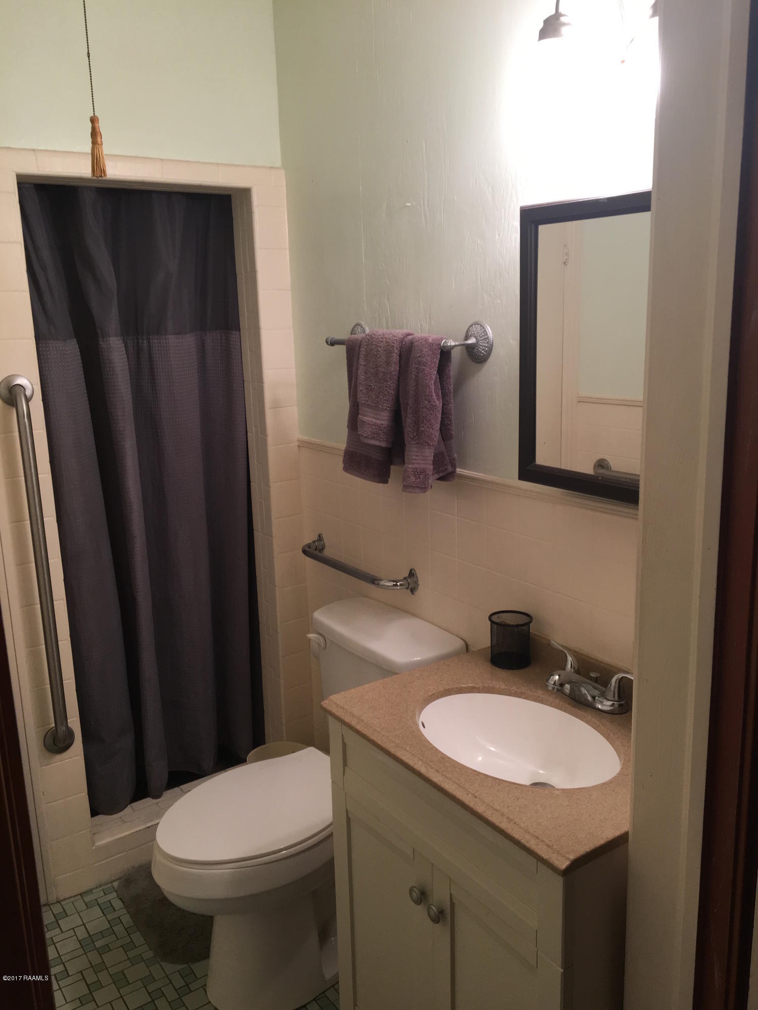 316 South Coolidge Street Church Point, LA 70525 - Photo 7 of 8 316 S Coolidge Bath