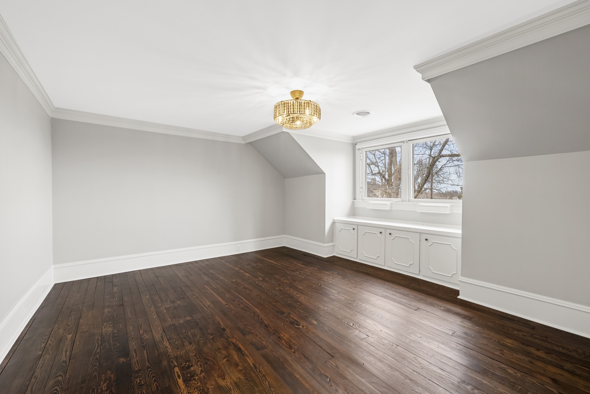 343 Forrest Street Lewisburg, TN 37091 - Photo 46 of 84 a view of empty room with wooden floor and fan