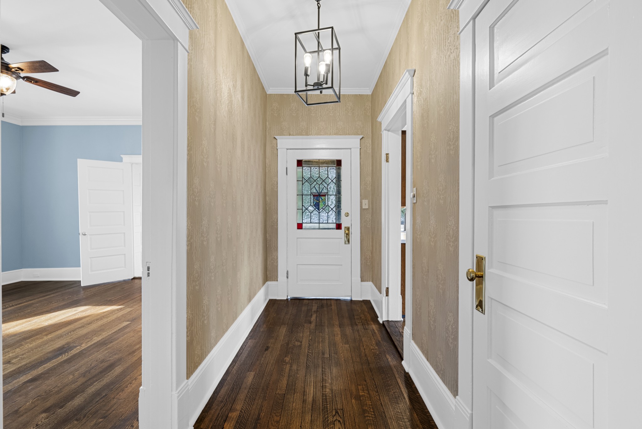 343 Forrest Street Lewisburg, TN 37091 - Photo 53 of 84 a view of a hallway with wooden floor and staircase