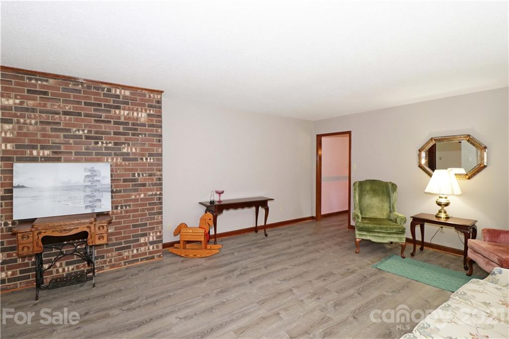 191 Nottingham Road Statesville, NC 28625 - Photo 4 of 38 Gallery Image 4