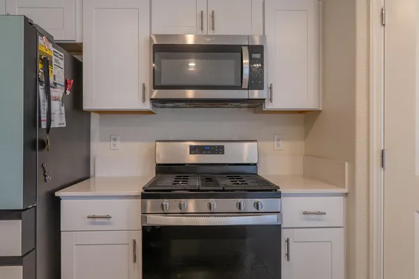 $450,000 | 433 Stein Way, Waterford, CA 95386