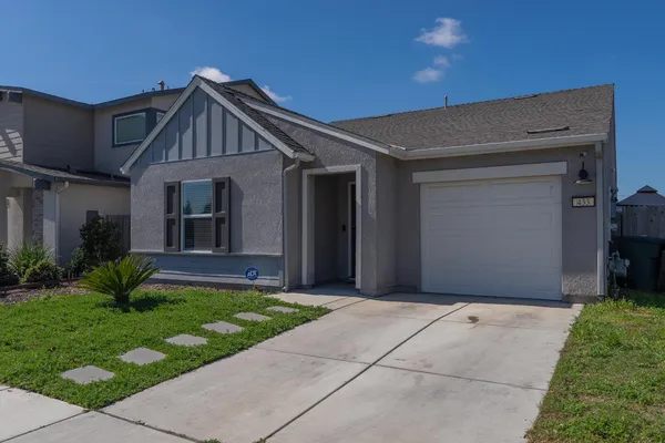 $450,000 | 433 Stein Way, Waterford, CA 95386