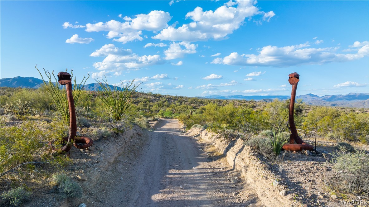 13095 Highland Road Wikieup, AZ 85360 - Photo 39 of 67 Community