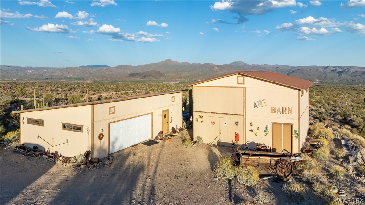 13095 Highland Road Wikieup, AZ 85360 - Photo 47 of 67 Front of Structure