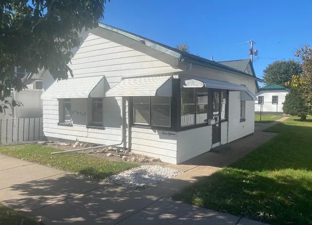 $189,900 | 415 Mankato Avenue, Winona, MN 55987