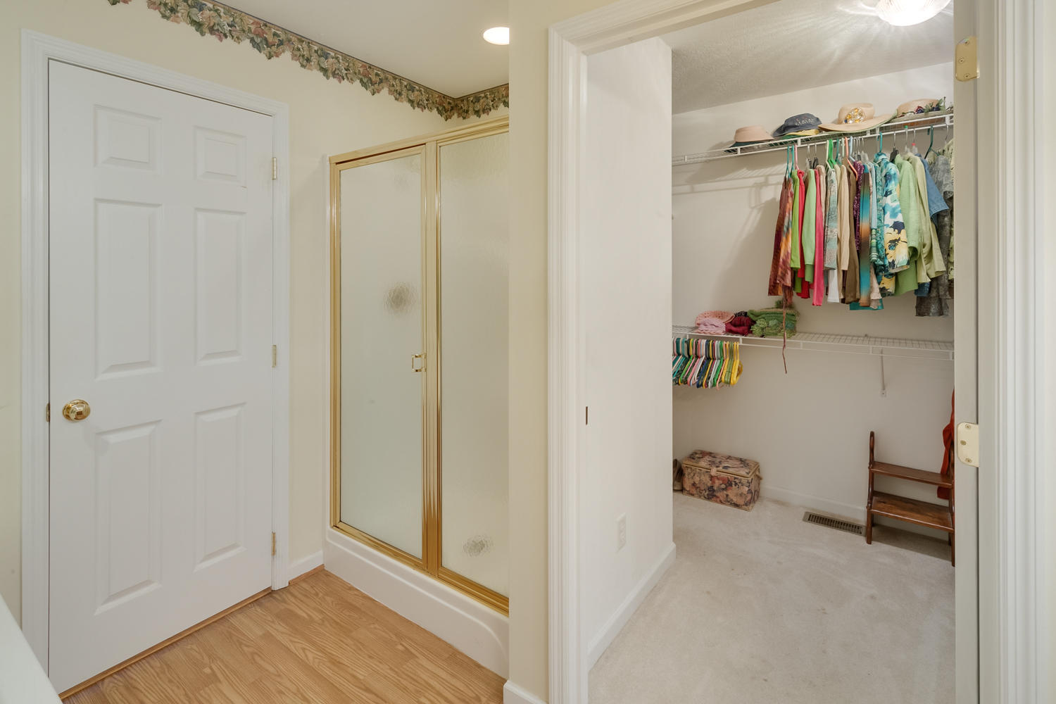 650 Westview Road Chattanooga, TN 37415 - Photo 14 of 31 Master Bath